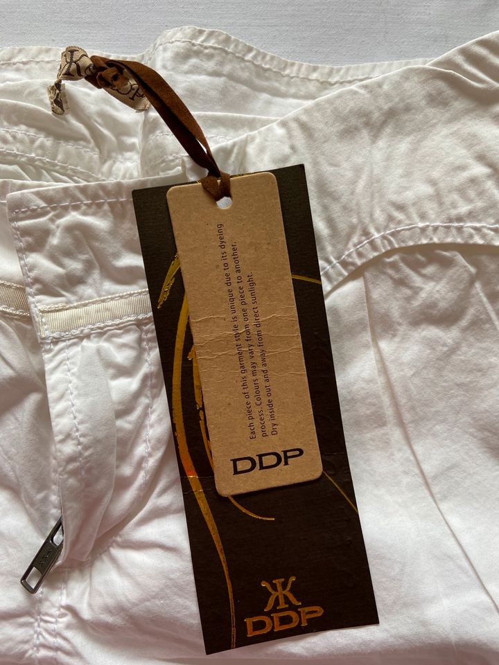 kurze Hose Shorts weiß Gr. 29 DDP NEu mit Etikett in Eußenheim