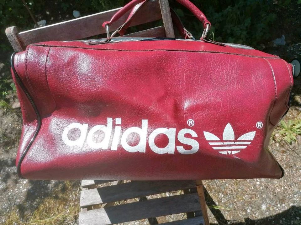 Adidas Vintage Reise Tasche Sport Bag in Bielefeld