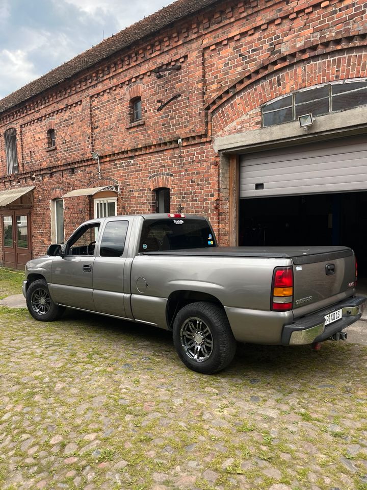 GMC Sierra 4,3 RWD 2006 in Potsdam