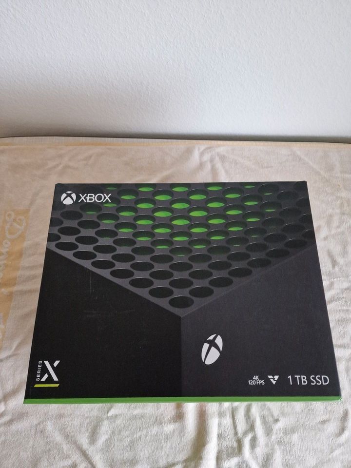 Xbox Series X, 1 TB SSD, Zustand wie neu. in Frankfurt am Main