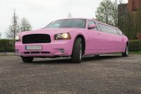 Dodge Charger in Traum Pink Stretchlimousine Mieten in NRW Nordrhein-Westfalen - Erkelenz Vorschau
