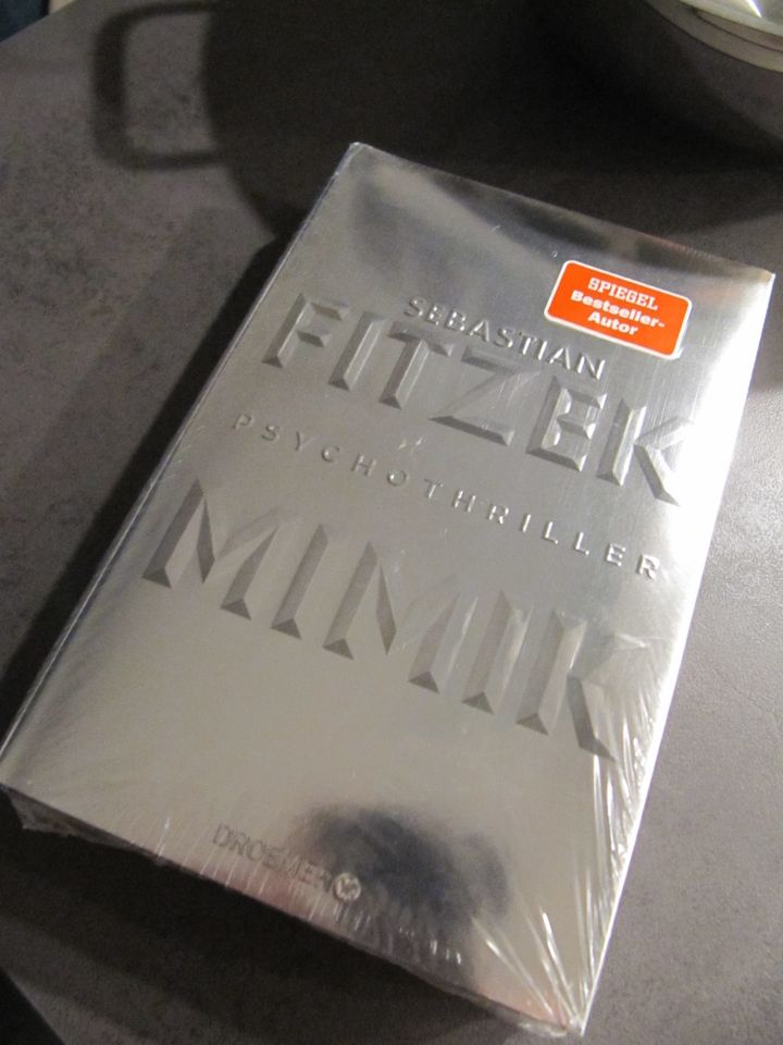 Sebastian Fitzek Thriller / Roman "Mimik" gebundene Ausgabe in Bovenden