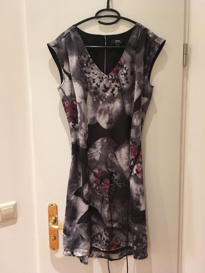 Kleid von Mexx, Gr. 36 in Berlin