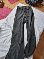 Jeans H&M Dividcd Größe 32 schwarz Hessen - Münzenberg Vorschau