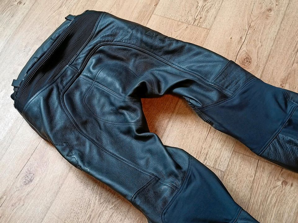 FLM Motorradlederhose Shooter Gr. 52 *wie neu* in Gau-Odernheim