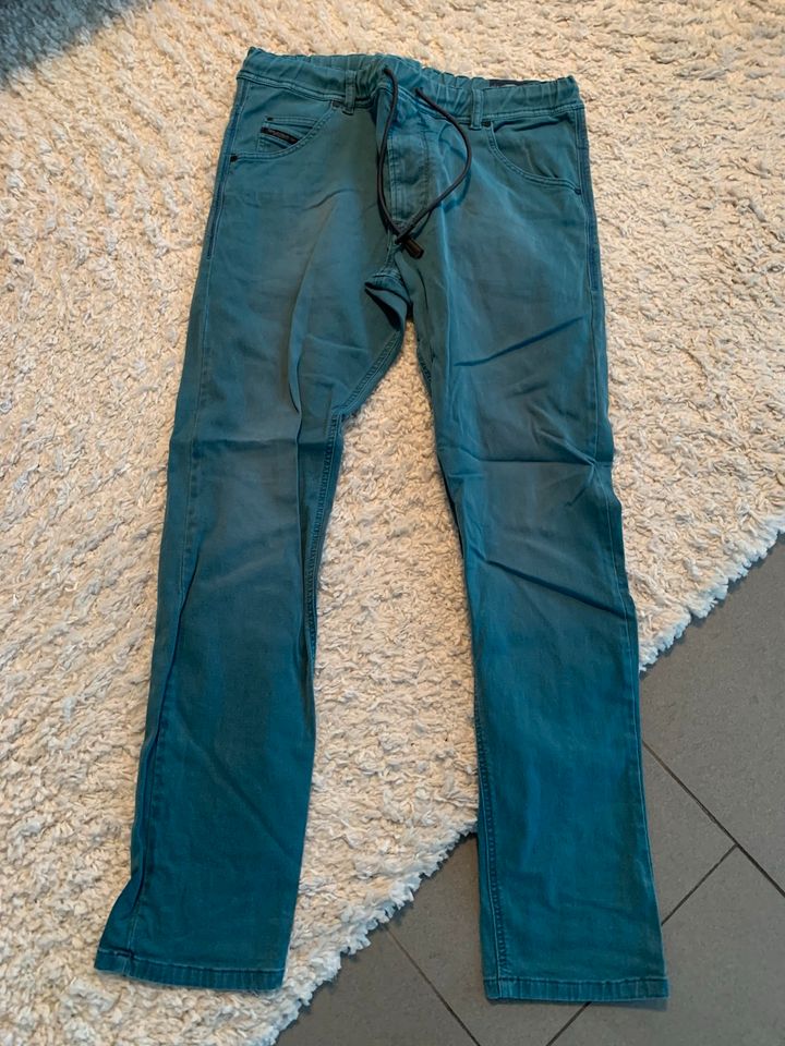 Diesel Joggpants 32er in Pinneberg