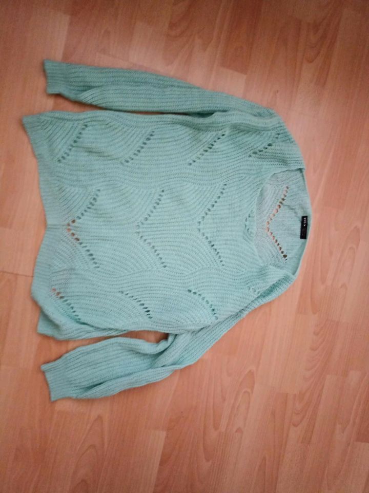 Pullover Damen mit Lochmuster in Wissen