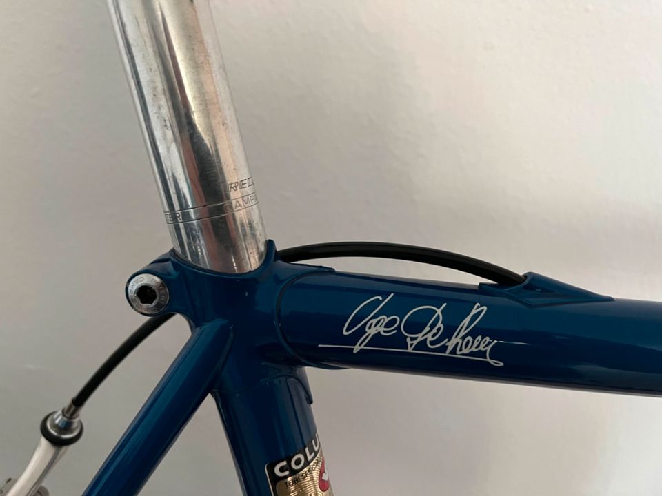 De Rosa Rennrad blau mit Campagnolo Record Schaltung Shamal Räder in München