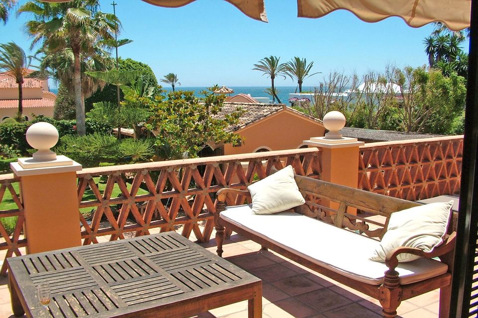 Luxus Ferienvilla mit Gästehaus, Strand in Guadalmina Marbella in Rosenkopf