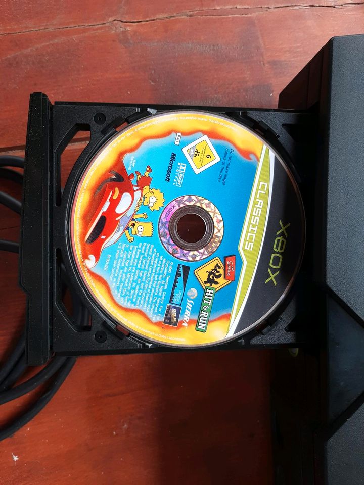Xbox Video game system microsoft mit Simsonsspiel in Weißwasser