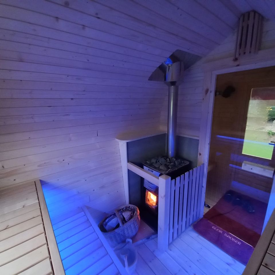 ♨️ SAUNA Birkenblattform Banja Holzofen Fasssauna Gartensauna in Luckenwalde