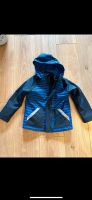 Kinder Regenjacke / jungen/ gefüttert/Gr.116  in blau Neuwertig Frankfurt am Main - Bockenheim Vorschau