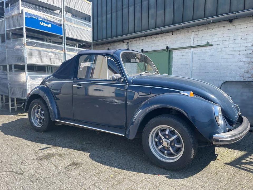 Volkswagen Käfer Cabrio Oldtimer 1972 in Oberhausen