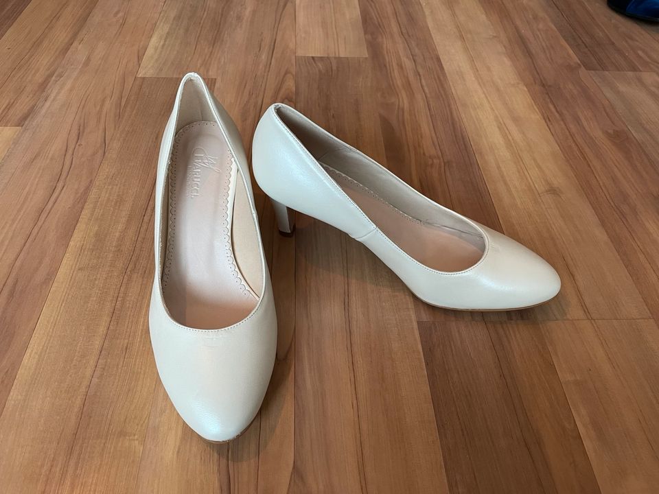 Fiarucci Brautschuhe in Ivory, Gr.39,5 mit Schuhbroschen in Bayern -  Memmingen | eBay Kleinanzeigen ist jetzt Kleinanzeigen