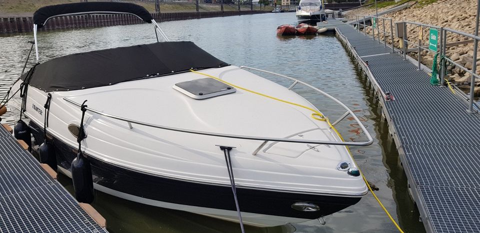 Rinker 232 CC Captiva Liberty Edition in Lampertheim