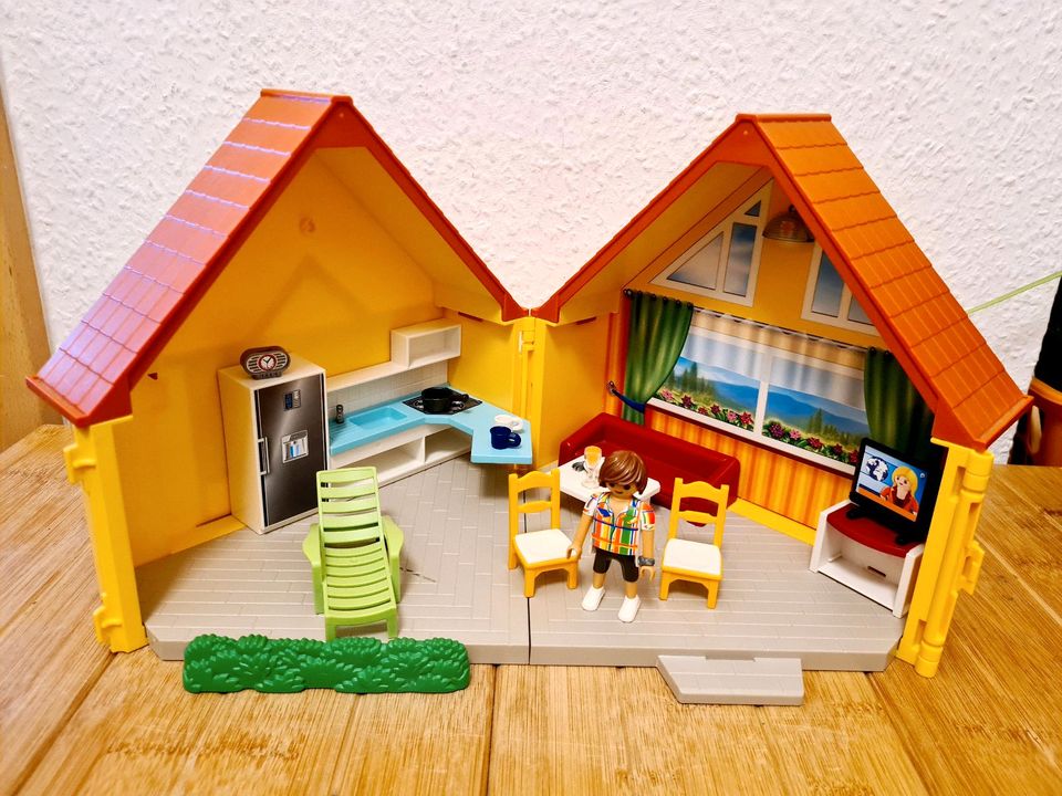 Playmobil Ferienhaus zum aufklappen in Dresden