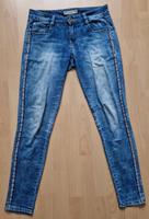 Gr S 38 Jeans Damenjeans Hose blau Zierstreifen Miss Free Berlin - Marzahn Vorschau