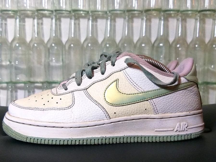 Nike Air Force 1 LV8 GS / Sneaker Low / Muted Green / Grösse 38 in Berlin