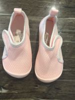 Kinderschuhe Baby Turnschuhe Hausschuhe Gr. 22 rosa Bayern - Gaimersheim Vorschau