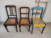3 alte HolzStühle Stühle Vintage mit Netzbespannung Hessen - Lauterbach (Hessen) Vorschau