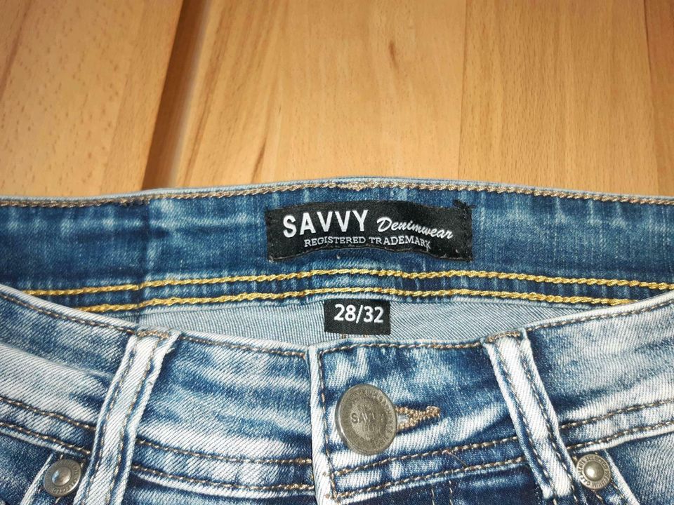 Jeans SAVVY Gr. 28/32 in Rötz