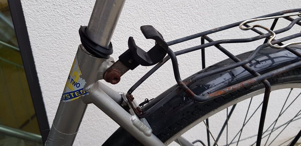 Fahrrad, Damenrad, Licht defekt, sonst funktionsfähig in Bielefeld