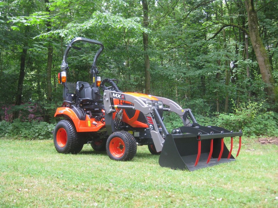 NEU Kubota BX-231 Rops Frontlader MX Schlepper Traktor Schaufel in Barntrup