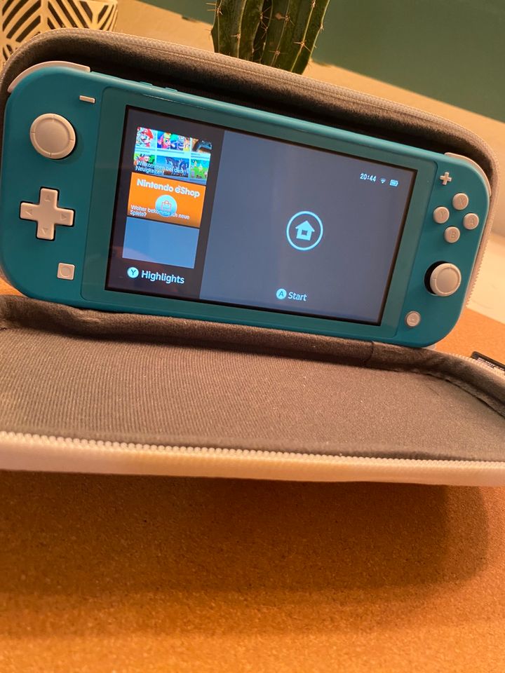 Nintendo Switch Lite Türkis in Paderborn