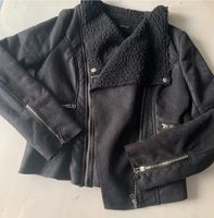 Gefütterte Jacke in Schwarz - Gr. 36 Häfen - Bremerhaven Vorschau