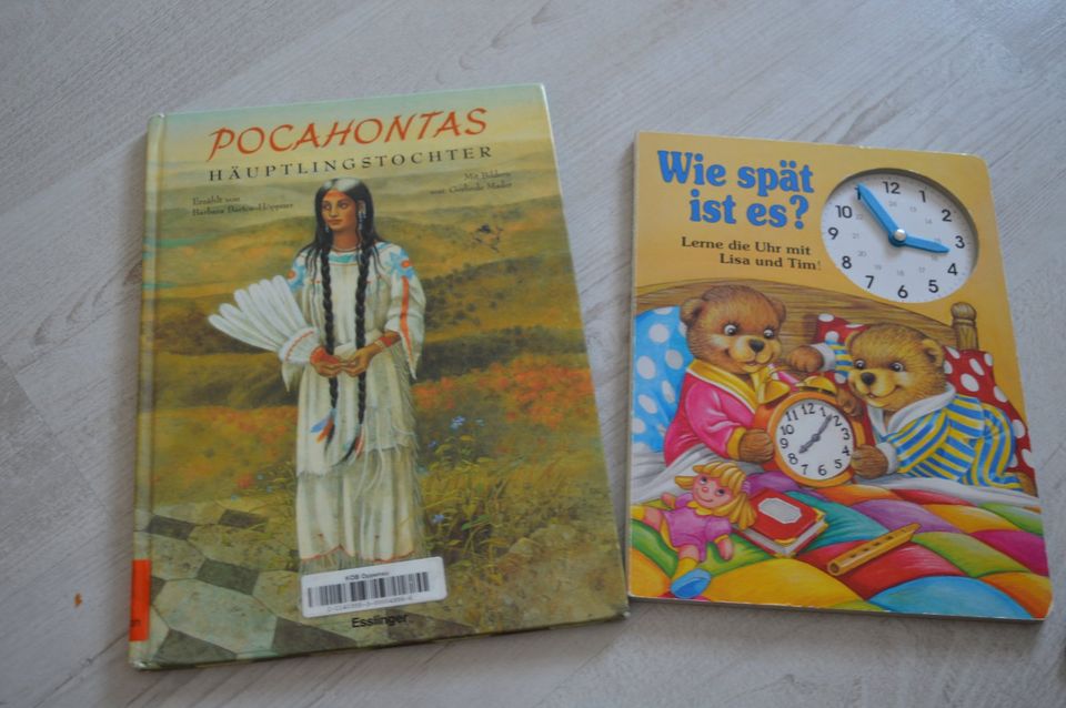 Buch SET Bücher Geschichten UHr Pocahontas Kinder Conni in Oppenau