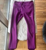 Schöne Nike Sport Leggings Niedersachsen - Bergen Vorschau