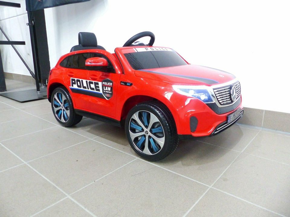 Kinder Elektroauto Mercedes EQC Polizei 2xMotoren MP3 USB Fernst. in Greven