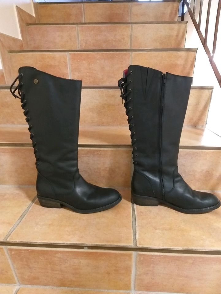 Schwarze Damen-Lederstiefel mit Schnürung in Norderstedt