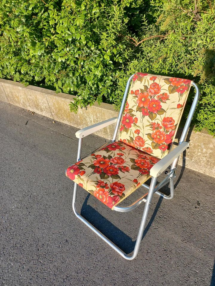 Verkauft. Zwei schöne stabile Gartenstühle zusammen 10€ in Lübeck