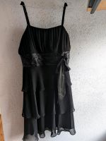 Schwarzes kurzes Abendkleid - Größe 44 Nordrhein-Westfalen - Dormagen Vorschau