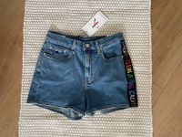 Calvin Klein Pride Shorts neu Denim High waist Hose kurz W27 Eimsbüttel - Hamburg Eimsbüttel (Stadtteil) Vorschau