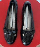 Kennel & Schmenger KS Ballerinas schwarz Lack 42 8 Schleife Düsseldorf - Friedrichstadt Vorschau