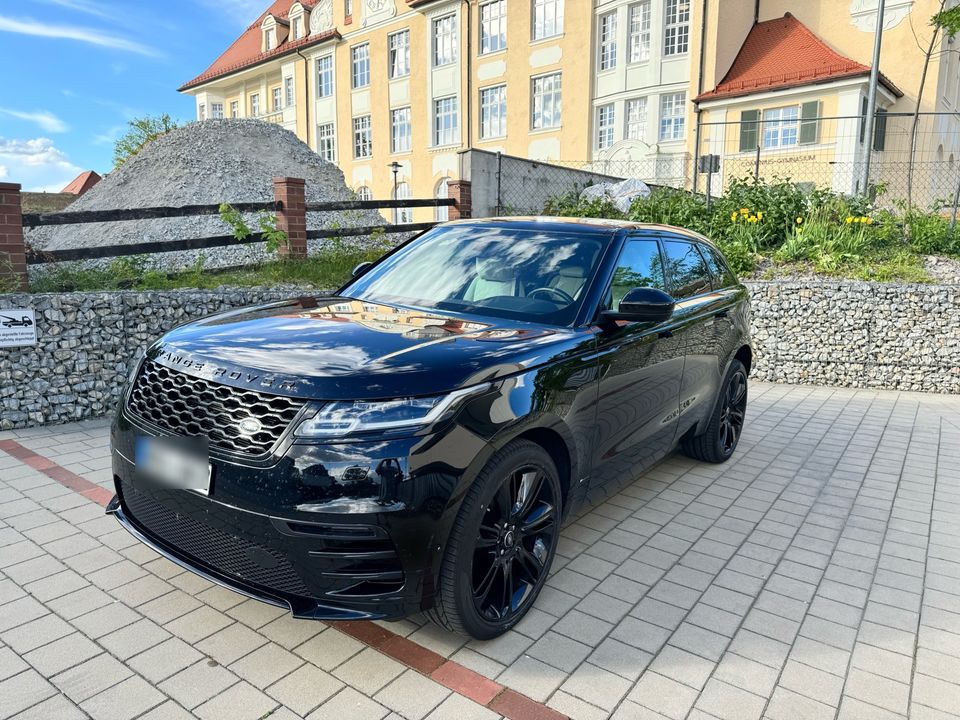 Land Rover Range Rover Velar D300 R-Dynamic S Pano 22“ All Black in Deggendorf