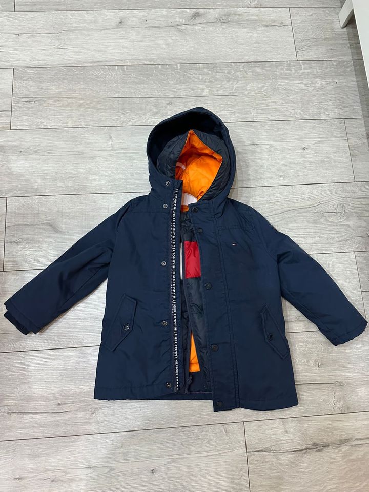 Tommy hilfiger Kinder jacke 104 in Gelsenkirchen