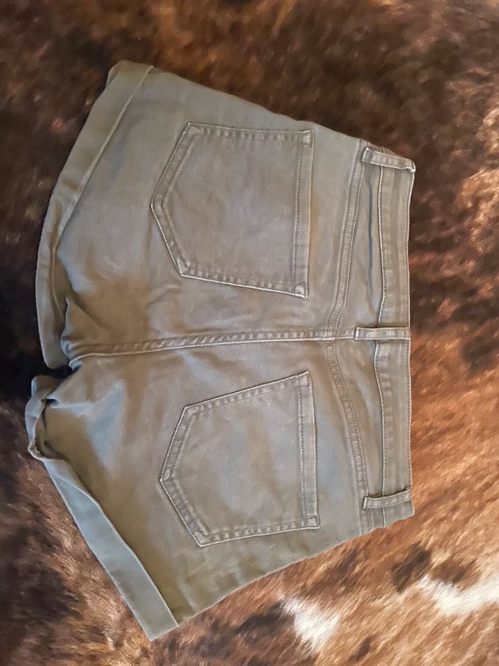 H&M Shorts 36 170 164 158 152 146 140 134 Twillshorts kurze Hose in Hetlingen