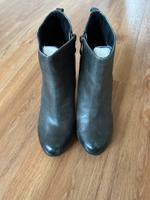Stiefeletten Marco Tozzi Gr. 37 grün Hannover - Kirchrode-Bemerode-Wülferode Vorschau
