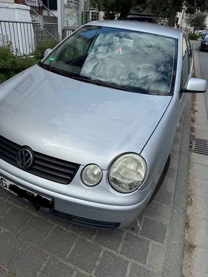 Vw Polo 9n 1.4 75ps in Wehrheim