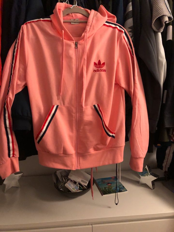 Adidas Jogginganzug Frauen /pink in Pritzwalk