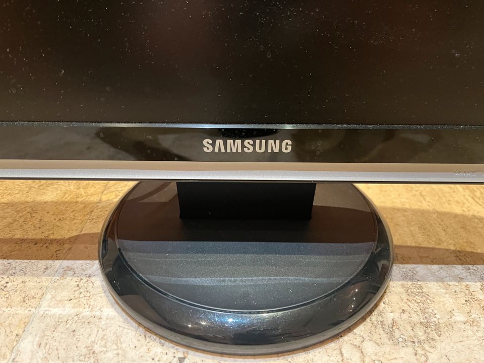 Samsung Monitor, 22 Zoll, schwarz, gut in Bad Wildungen