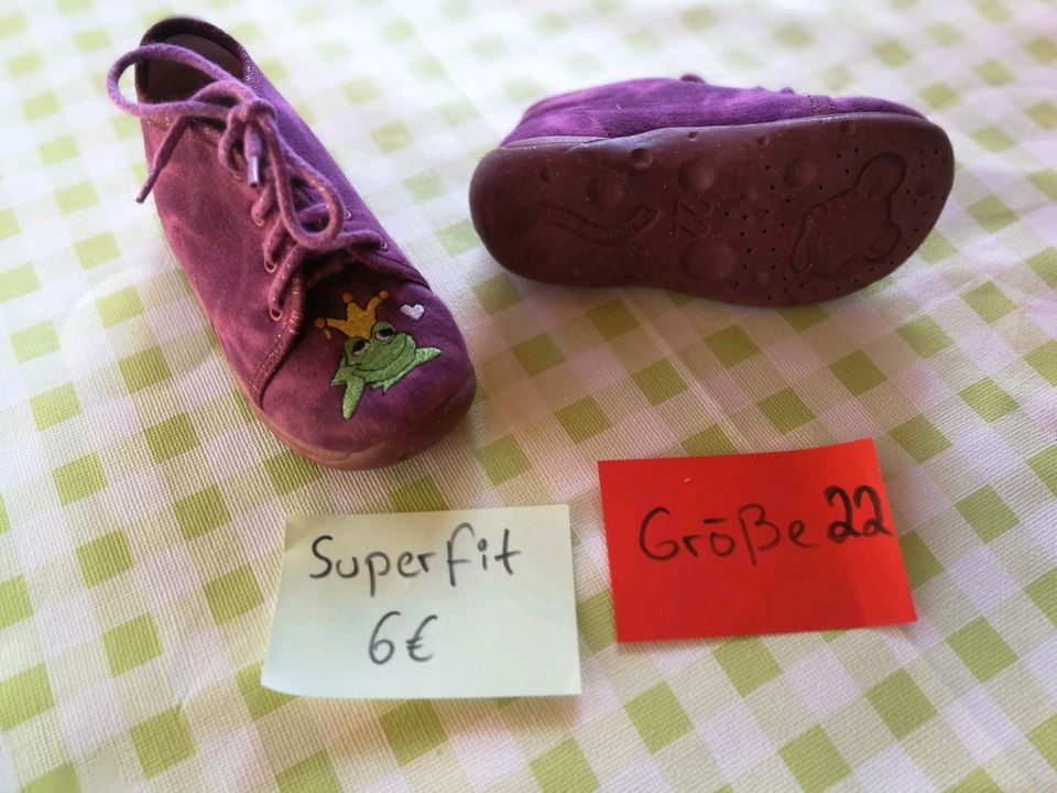 Schuhe Kind Mädchen Gr. 22, Superfit Hausschuhe, 22, 23, 24, 25, in Bad Neustadt a.d. Saale