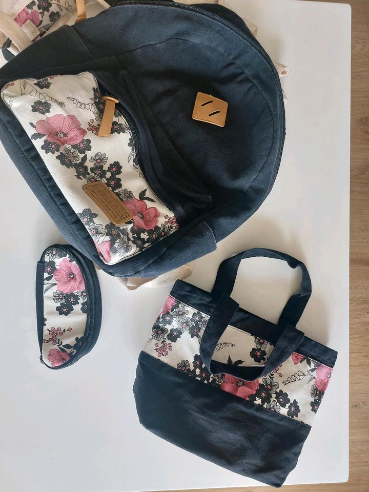 Set aus Rucksack, Tasche und Federmäppchen in Winsen (Luhe)