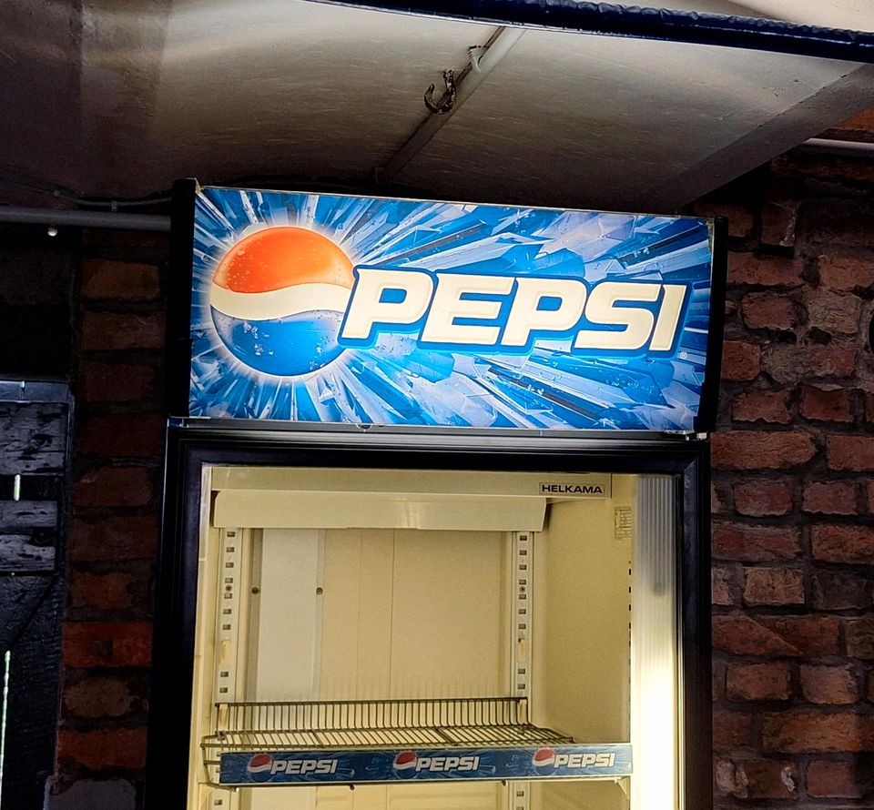 Pepsi Kühlschrank in Kördorf