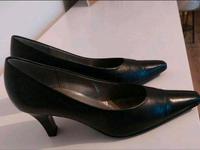 Gabor klassische Leder Schuhe Pumps Gr.6,5 Schleswig-Holstein - Glinde Vorschau