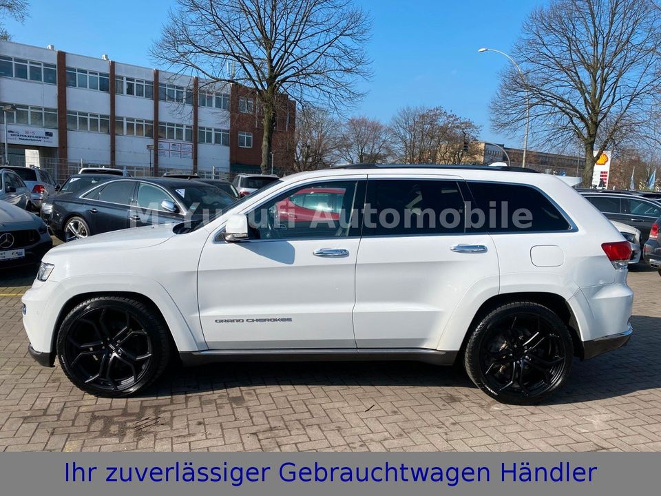 Jeep GRAND CHEROKEE 3.0 CRD SUMMIT 22-ZOLL-LM in Hamburg