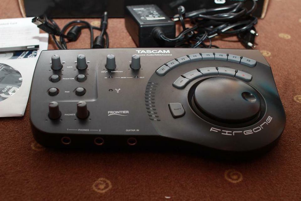 Tascam Fireone Firewire Soundkarte/DAW Controller in Schöllnach